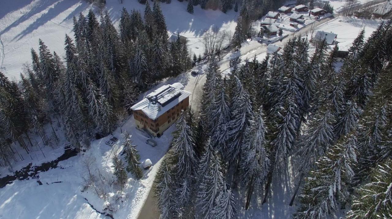 1861 Châtel Hostel Exterior foto